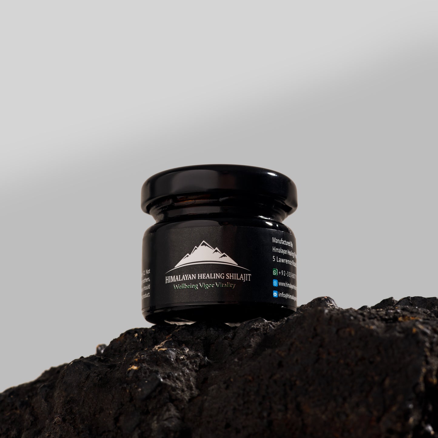 Pure Himalayan Shilajit Resin 30Gram (Includes Free Spoon)